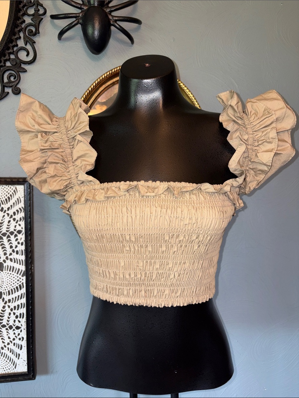 Gilner Farrar Beige Ruffled Smocked Crop Top with Puff Sleeve